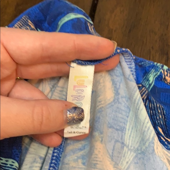 LuLaRoe leggings tall and curvy - Picture 3 of 3